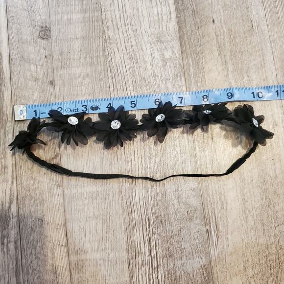 𝅺Black floral headband - Picture 3 of 3